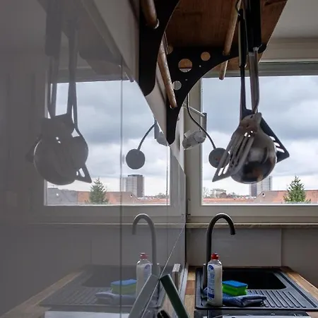 Urban Apartment *